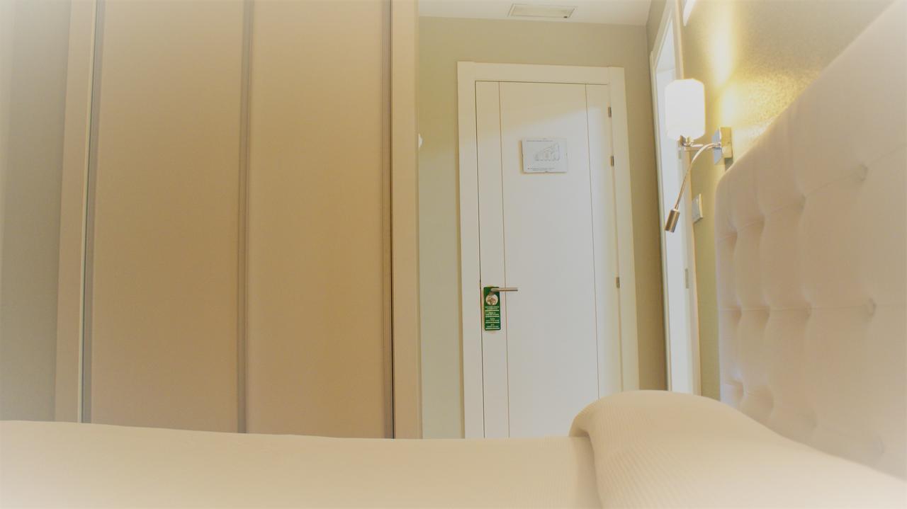 Hotel Rosal Овьедо Экстерьер фото